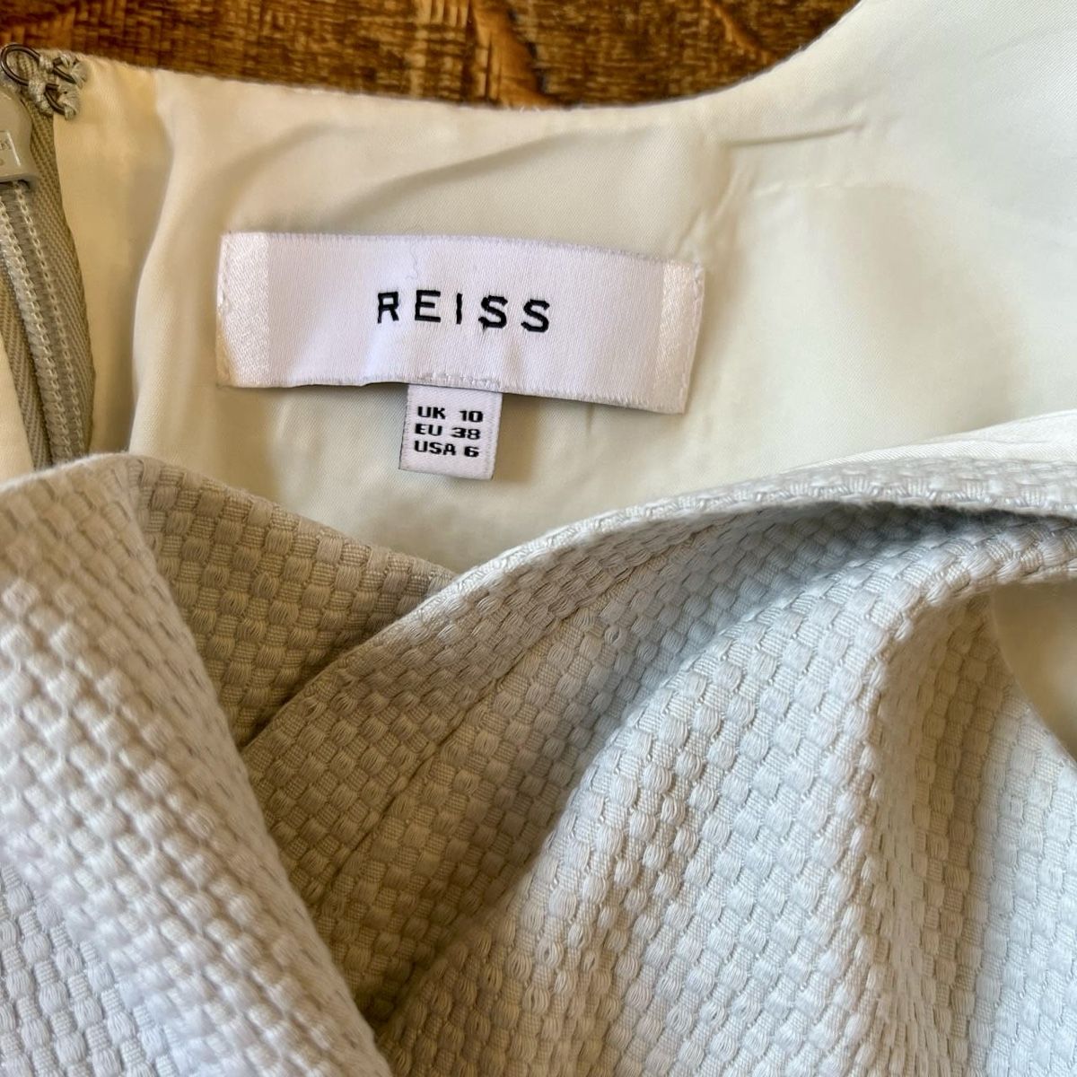 Kleider: Reiss Kleid, off-white/hellgrau, Grösse 38 – Neu (gemäss Beschreibung) aus Zollikon von pitpat02 3
