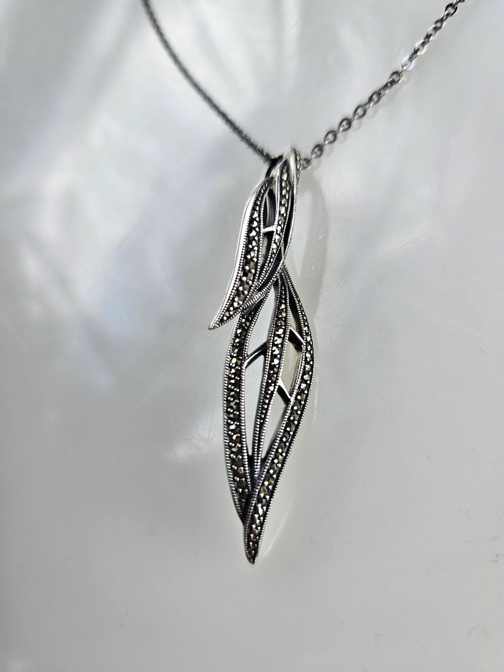 Catenine: Lange Silber Kette mit Anhänger – Nuovo (secondo la descrizione) da Winterthur venduto da ste_tcx5