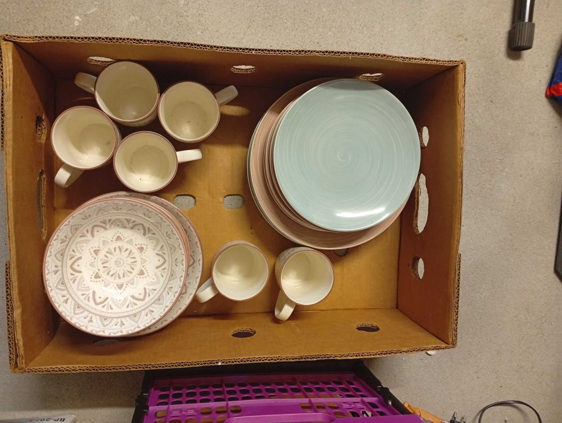 Set di piatti: Geschirr-Set, Vintage Look – Usato da Härkingen venduto da philuu 1