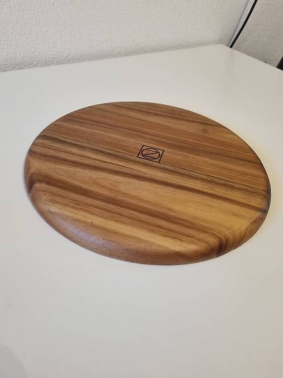 Articoli in legno: Planche à Pain en Bois – Usato da Gland venduto da Khazmur1