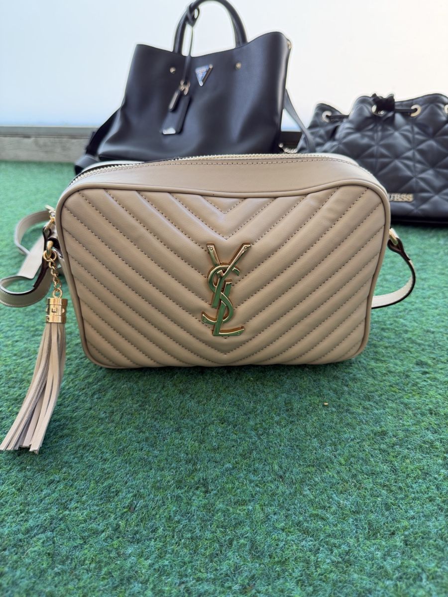 Borse da donna: 8 Handtaschen Guess Valentino und weitere – Nuovo (secondo la descrizione) da Riehen venduto da Hamohaustechnik 6
