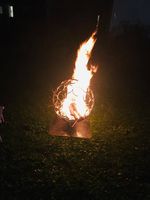 Feuerkugel aus Ringen