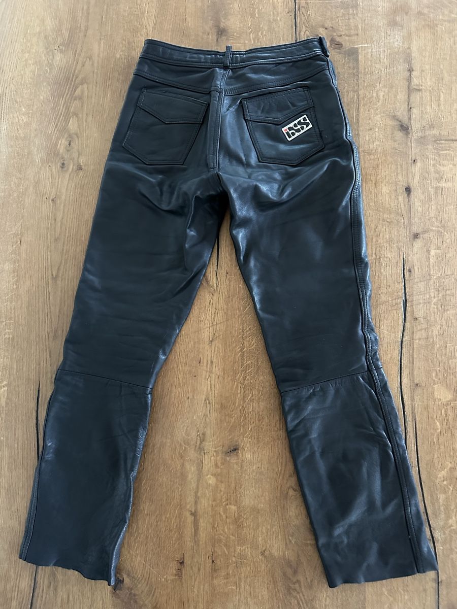 IXS Pantaloni: Motorrad Echt Leder Hose schwarz Gr. 42 – Usato da Weisslingen venduto da inspirieren 1