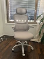 Bürostuhl SOLIS Weiss – praktisch neu – CHF 130
