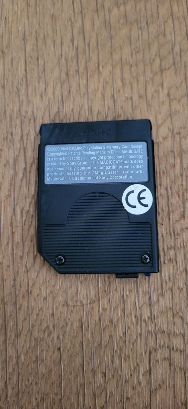 Sony Memory unit & Memory card: Playstation 2 Memory Card Mad Catz 8 GB – Usato da Münsingen venduto da DigitaleSpielecke 1