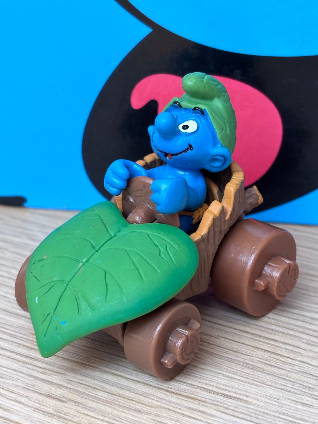 Schleich Figuren: Schlumpf im Urwald-Auto – Gebraucht aus Lyss von Duckszone