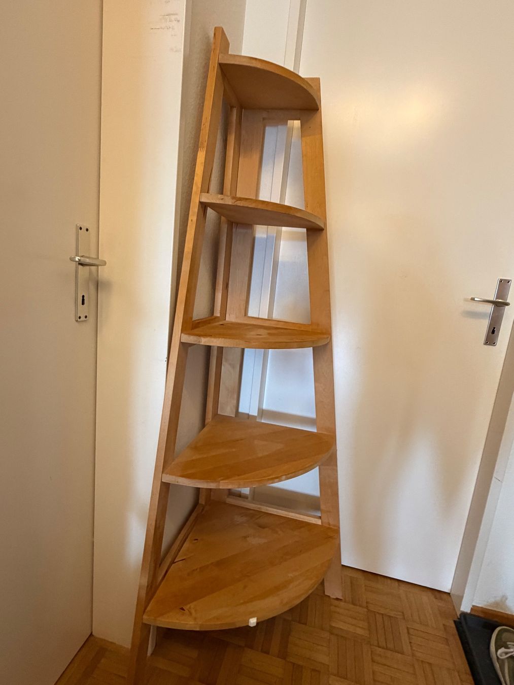 Étagères: Eckregal Holz massiv – D'occasion à Meilen par Sura18 1