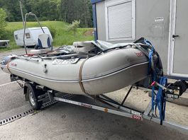 Schlauchboot mit 20 Ps Motor 