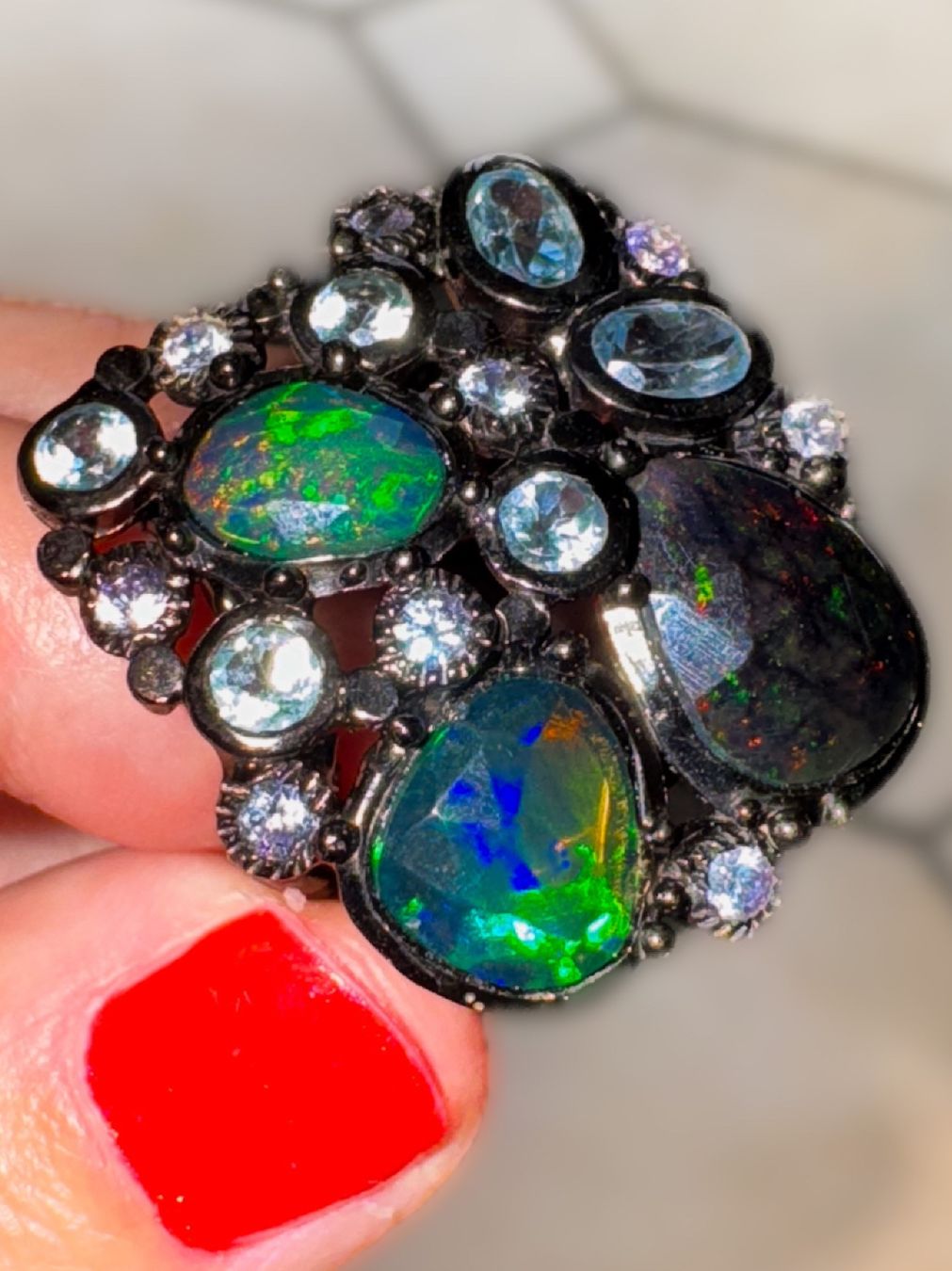 Llan Valls Joies Anelli: Black Opals Blue Topazes Rhodium SS925 Ring – Nuovo (secondo la descrizione) da Birsfelden venduto da Brut 2