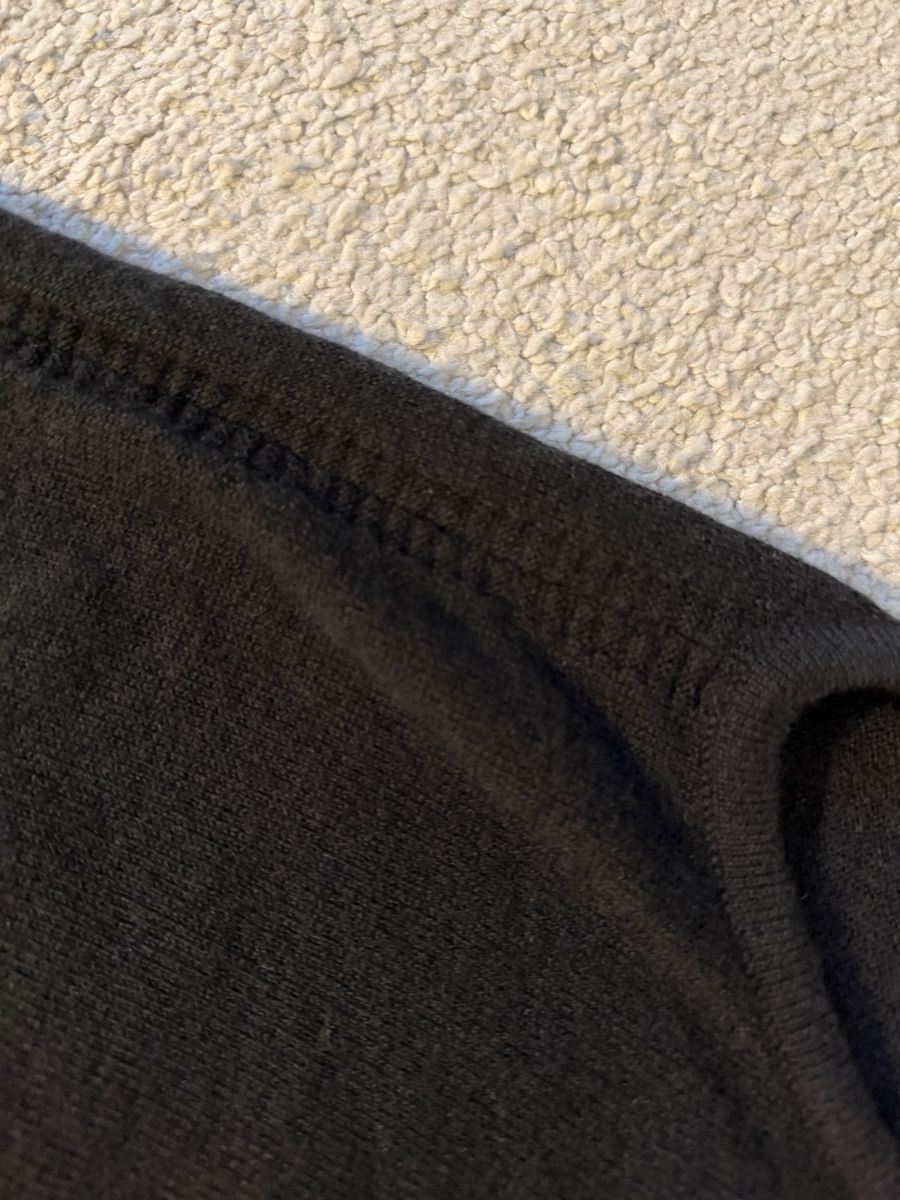 Autres vêtements femmes: Poncho aus Wolle  – Neuf (Voir description) à Zürich par ole_8rwr 2