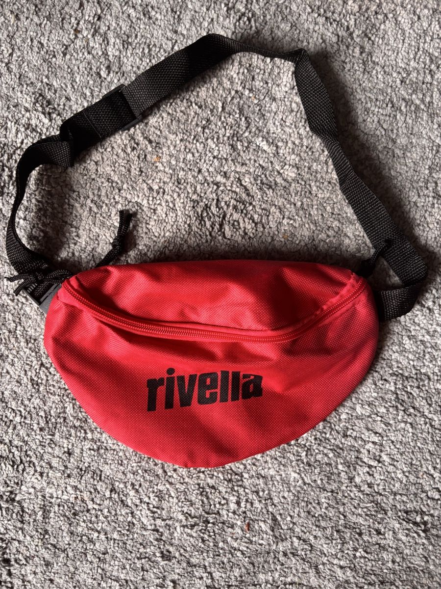Rivella Borse: Fanny pack red Rivella brand good condition – Usato da Ascona venduto da ElfieLove