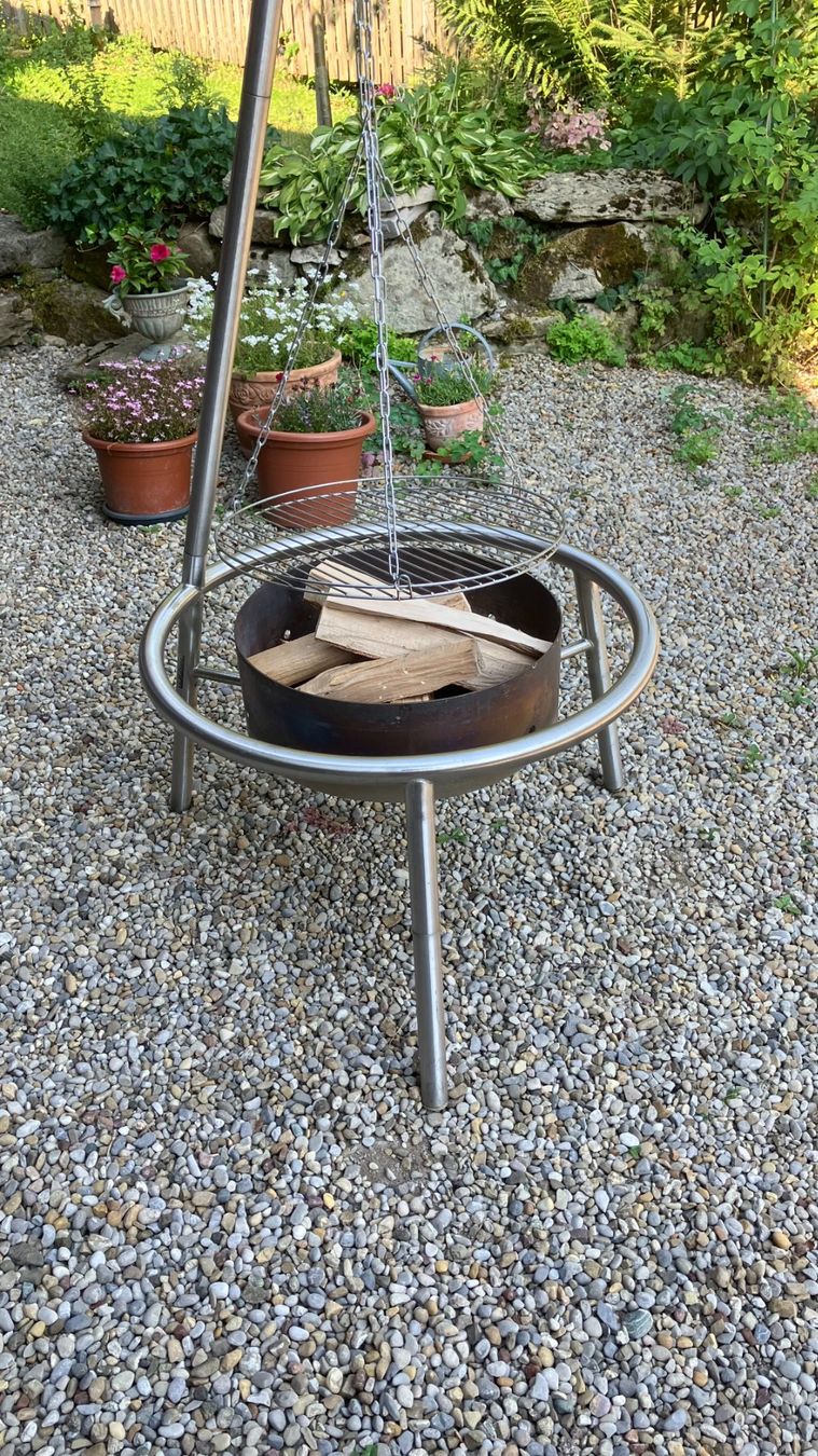 Bracieri: Feuerschale mit Grillrost – Usato da Ebnat-Kappel venduto da lucydiamond