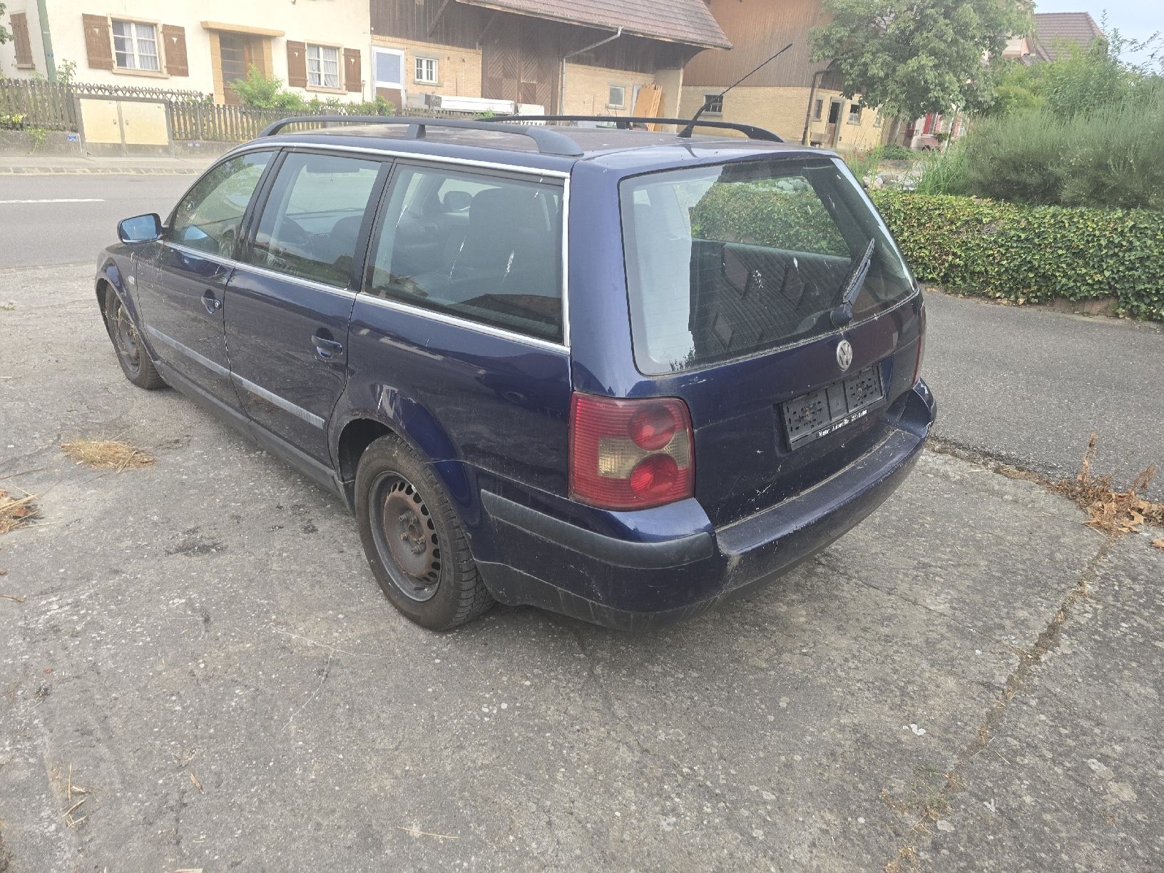 VW Automobili: VW Passat Variant 1.9 TDI Automat – Usato da Aarberg venduto da 2002stefan 2