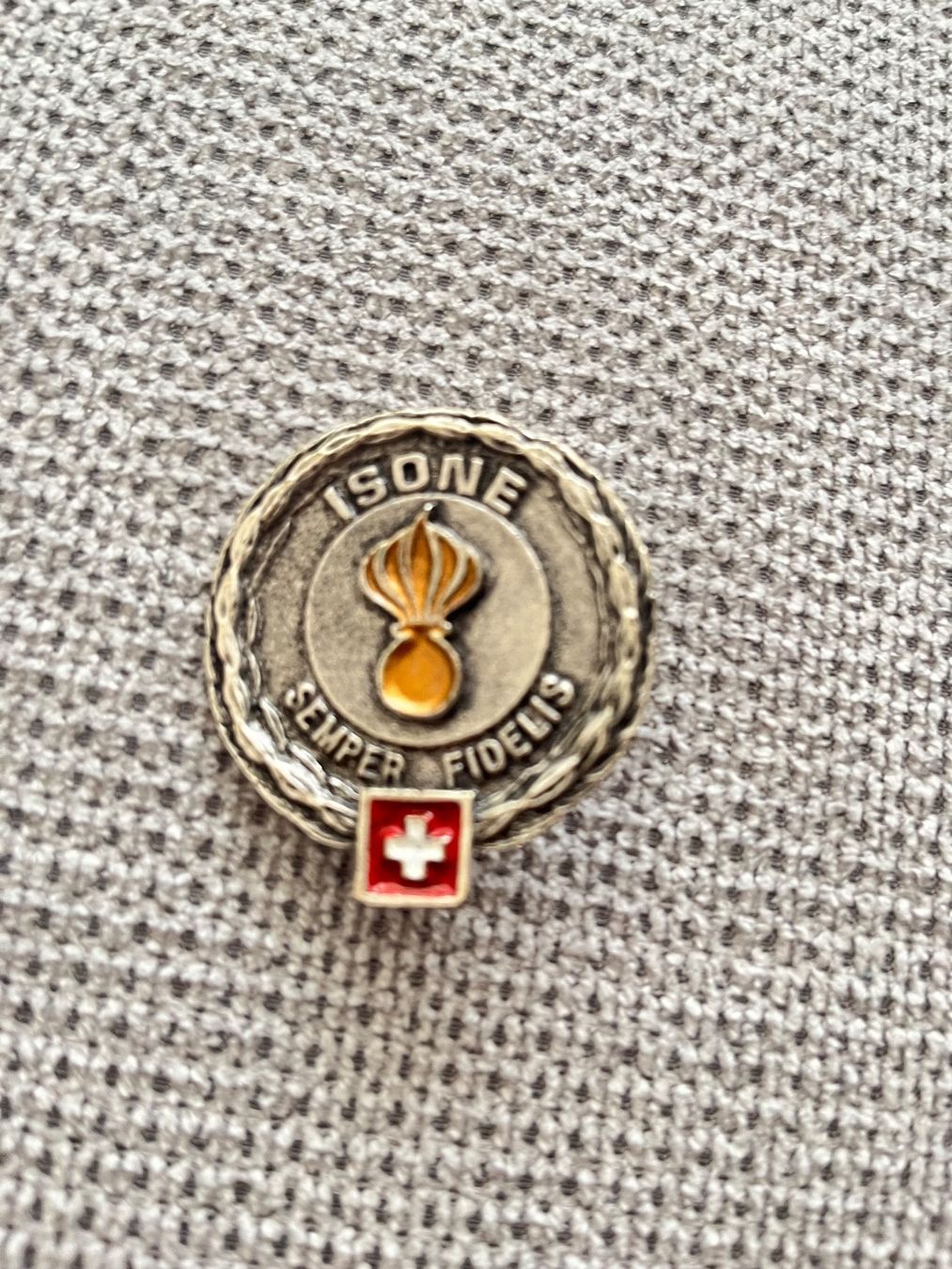 Uniformen: Grenadier Beret Emblem – Gebraucht aus Riehen von MmAaMmUuTt