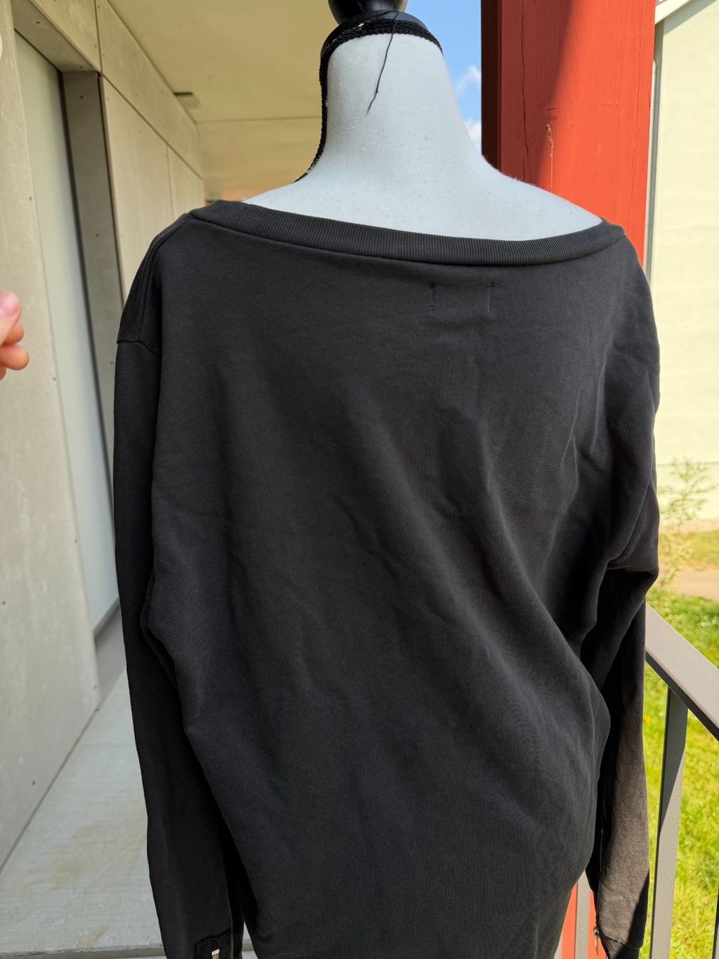 Maglioni & Felpe: Sweatshirt mit Reisverschluss, Grösse s cheap monday – Usato da Riehen venduto da edu_92w7 3