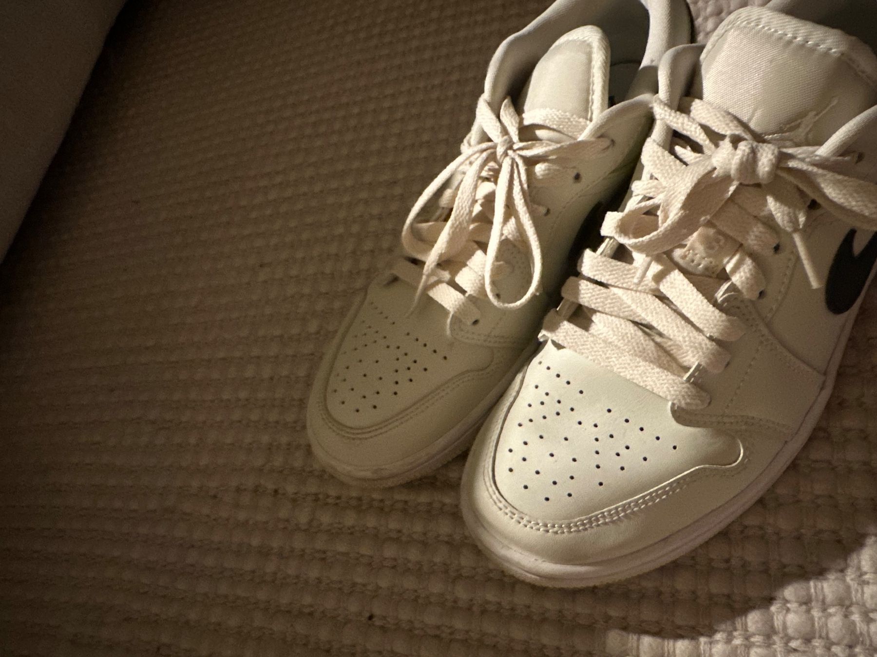 Scarpe da uomo: Nike | Air Jordan 1 Low – Usato da Horgen venduto da naomijlo 2