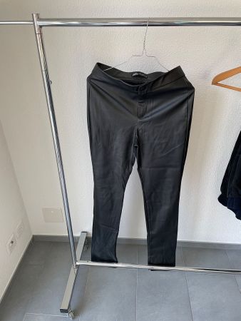 Zara Lederhosen