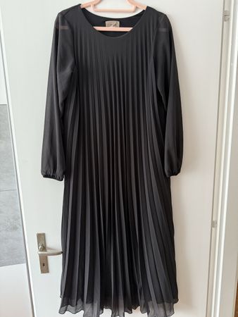 Kleid carton