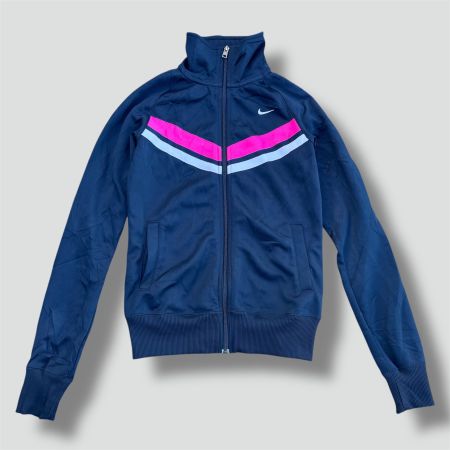 Nike Y2K vintage women’s track jacket retro trainer