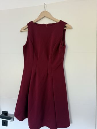 Damen Kleid ärmellos bordeaux