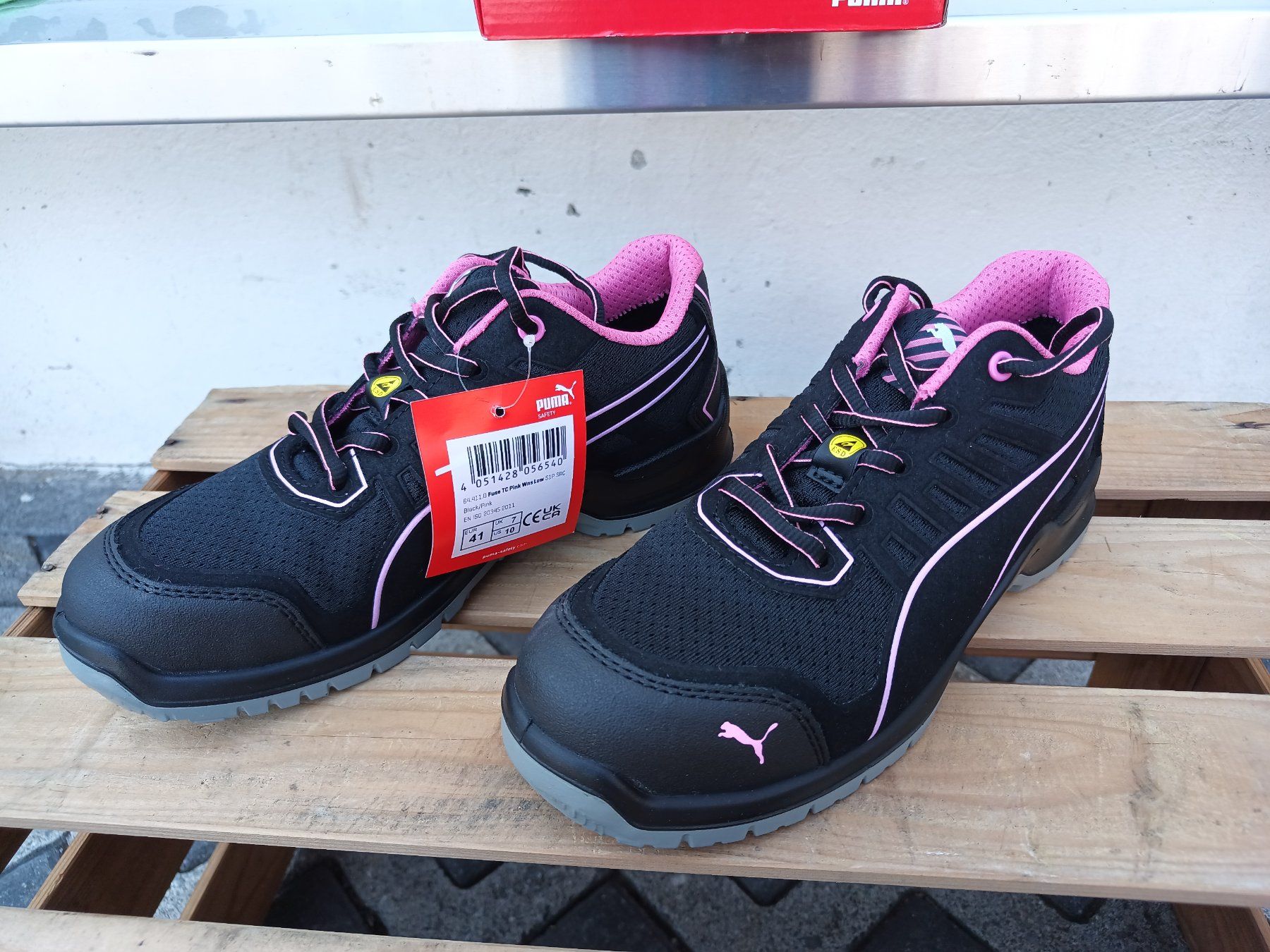 Puma Chaussures femmes: Puma Sicherheitsschuhe S1P 41 – Neuf avec emballage d'origine à Oberegg par A-Z.Handel.Loehrer