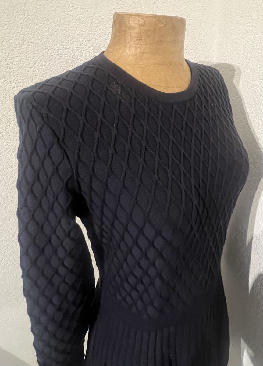 Hugo Boss Vestiti: Robe Boss, Taille M – Usato da St-Pierre-Clages venduto da ste_xk6p 1