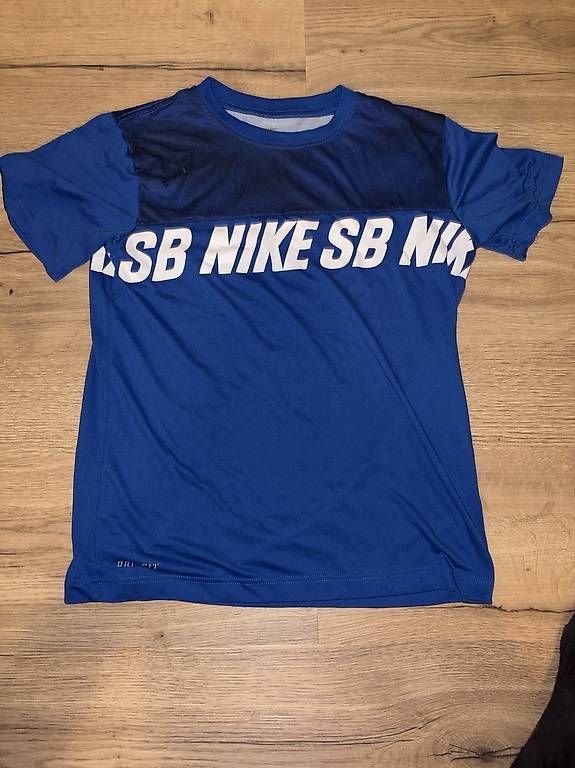 Ensembles coordonnés: Nike SB Set – D'occasion à Therwil par for_zh9f 2