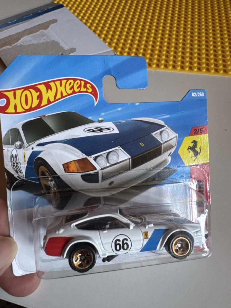 Hot Wheels Modellini d'auto: Hot Wheels Ferrari 365 GTB4 Competitione neu – Nuovo e nell'imballaggio originale da Grossaffoltern venduto da sherry73 1
