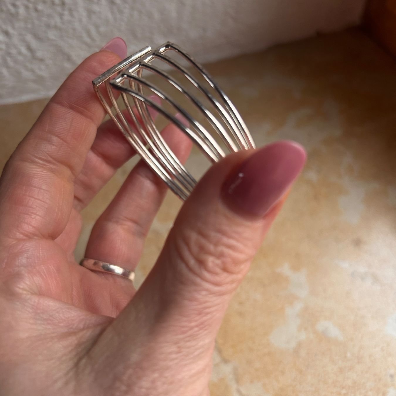Bracciali & Braccialetti: Silberfarbiger Armreif (standardgrösse) – Usato da Dittingen venduto da Bellevista 4