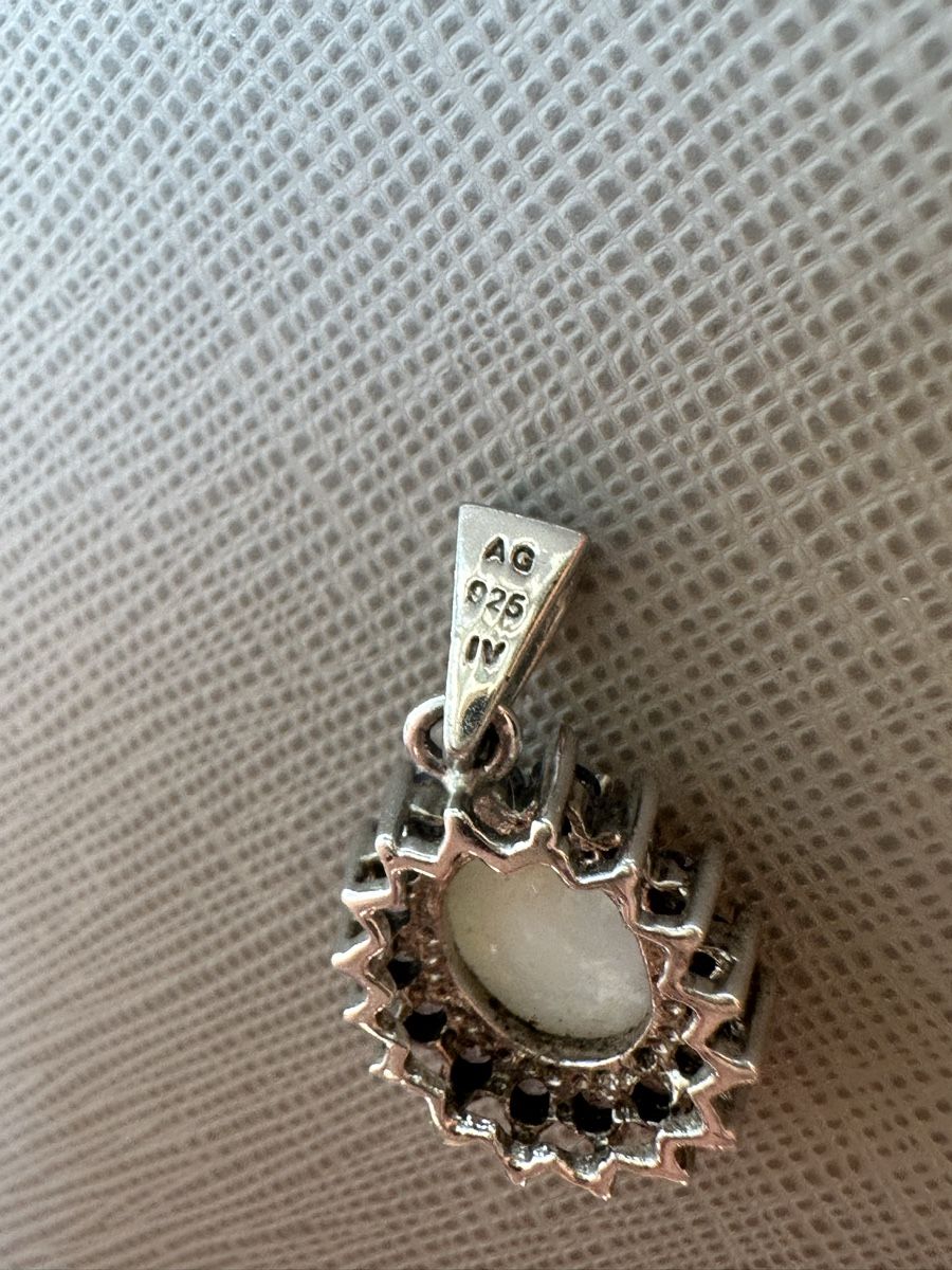 Ciondoli: Eleganter 925 Silber-Anhänger mit Opal – Usato da Buchs AG venduto da Shanem15 5