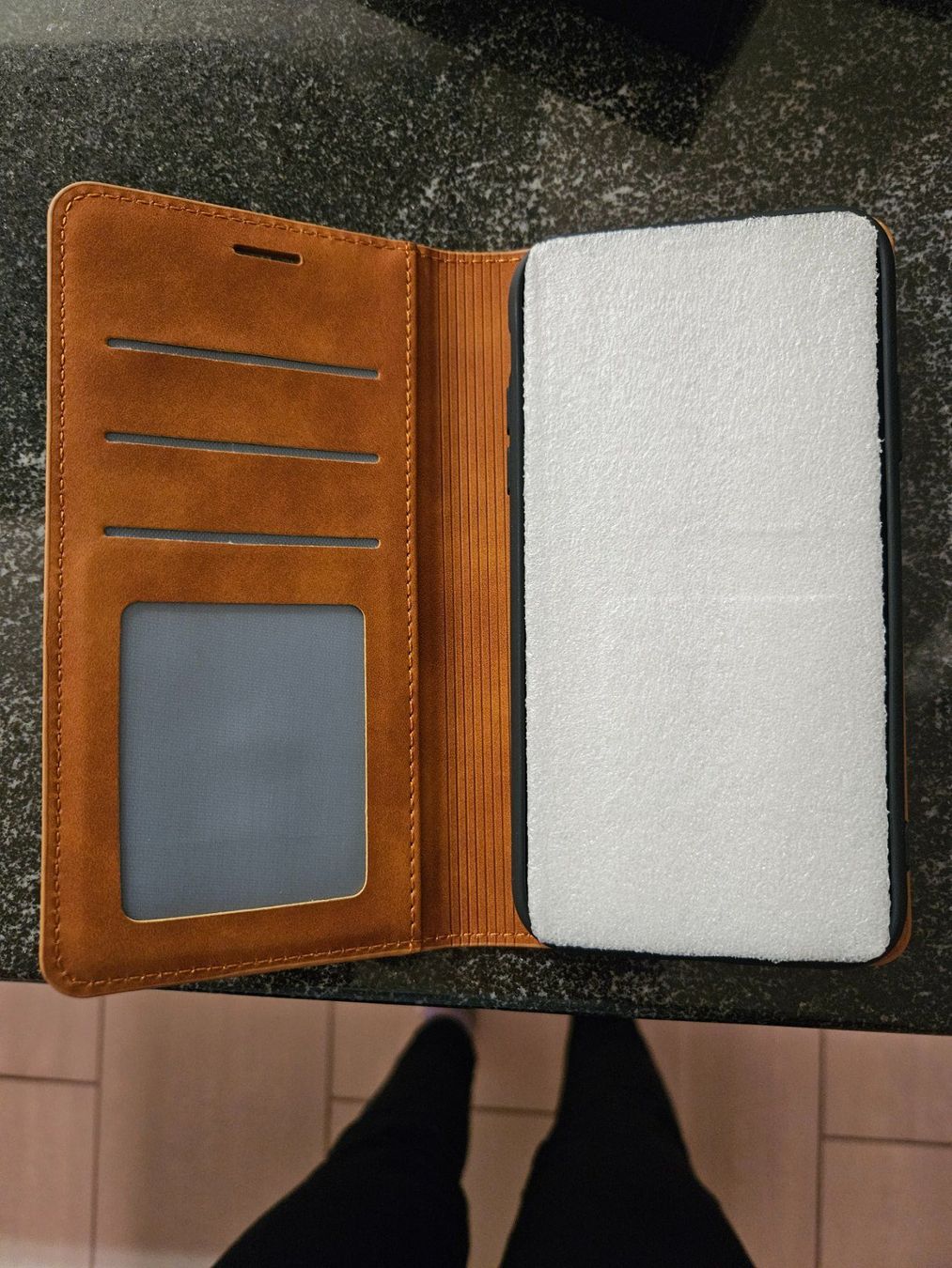 Cover & Protezioni schermo: iPhone 11 Hülle – Nuovo e nell'imballaggio originale da Schmitten FR venduto da ElianeMoullet 2
