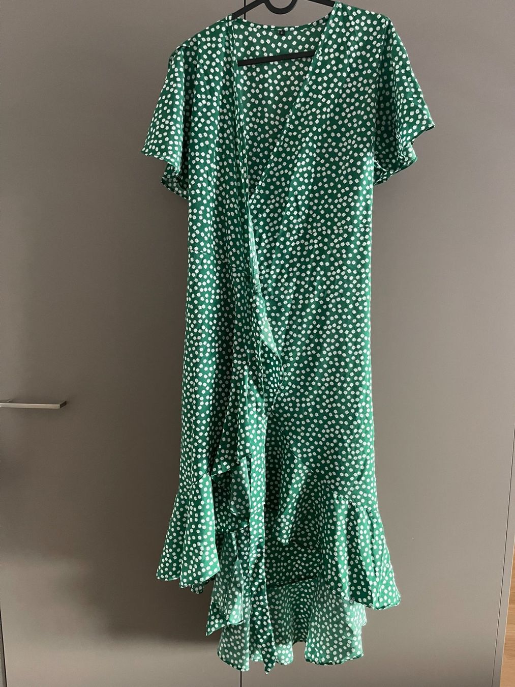 Vestiti: Sommerliches Wickelkleid Grün mit Blumenmuster, Grösse S – Usato da Rheineck venduto da FGeissler 1