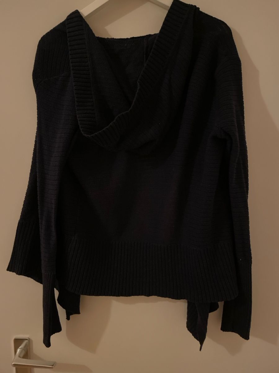 Hollister Giacche: Strickjacke von Hollister – Usato da Zürich venduto da joa_7xds 2