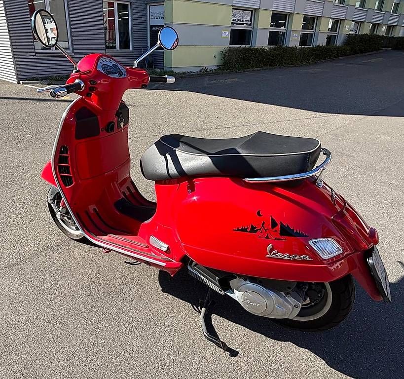 Scooter: Piaggio Vespa GTS Super 125 – Usato da Wallisellen venduto da Krmanuel 4