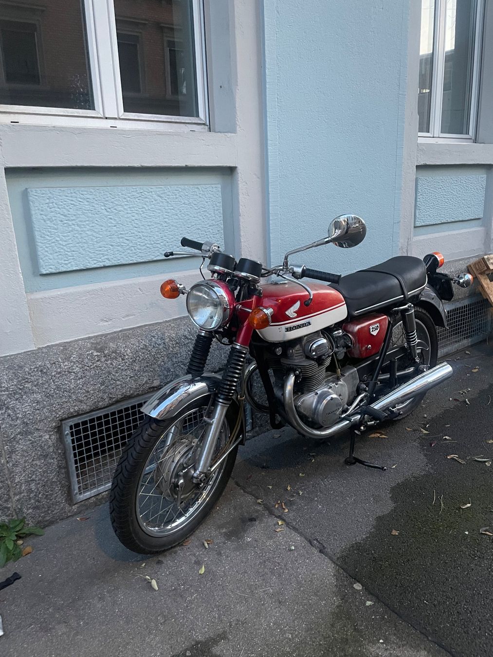 Altro: Honda CB250 - 1971 - Oldtimer - Restaurationsprojek – Usato da Zürich venduto da vilhenag 2