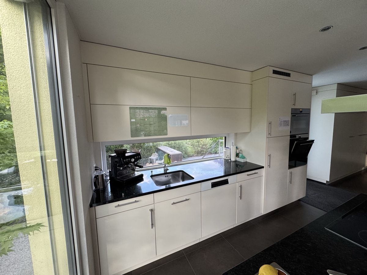 Cucine complete: Moderne Kücke mit Kochinsel – Usato da Bern venduto da tri_9nr9 2