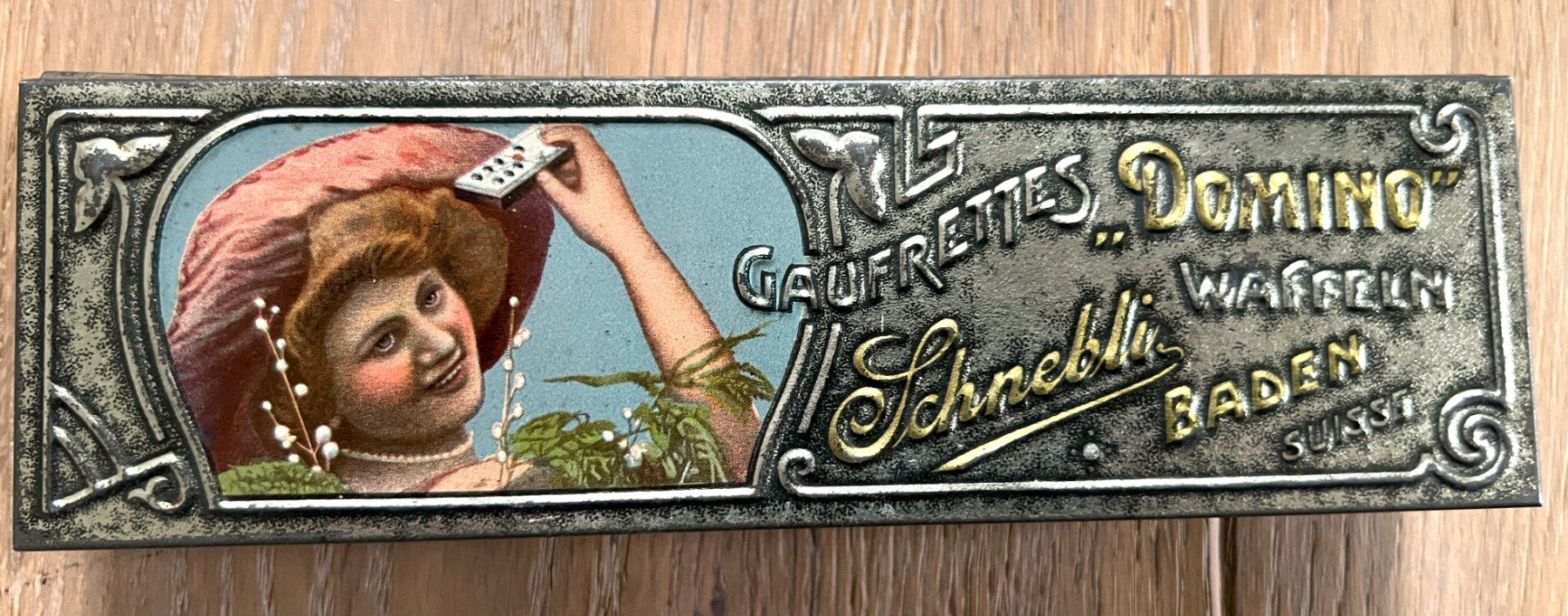 Schnebli Barattoli: antike Blechdose Schnebli Baden "DOMINO" ca. 1908 – Usato da Rothrist venduto da Brandystar 1