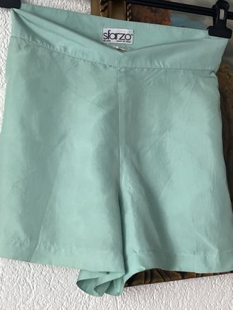 Sfarzo Milano Reine Seide Shorts Neuwertig gereinigt (K6,Gr4