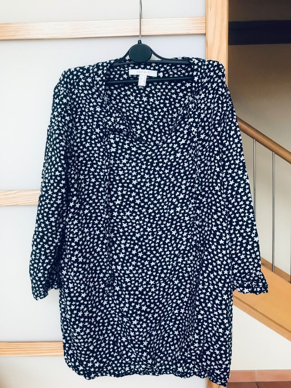 Esprit Top: Haut Esprit neuf bleu et blanc – Nuovo (secondo la descrizione) da Belmont-sur-Lausanne venduto da chu_vxf5