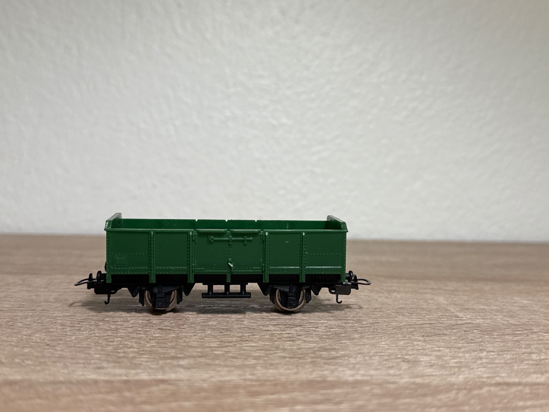 Lima Modellini di ferrovie: Lima Güterwagen H0 (45) – Usato da St-Aubin-Sauges venduto da tantome
