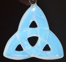 Anhänger L-8297 – Keltischer Knoten – Opalith 38x38x6mm