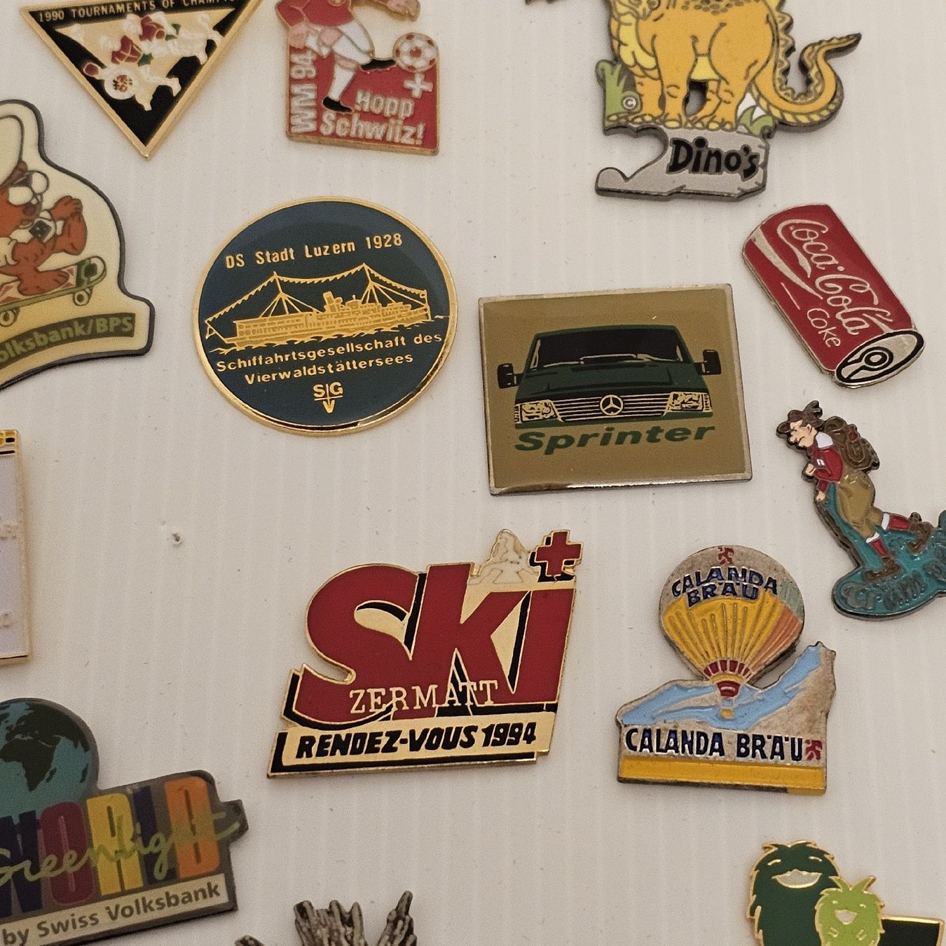 Placchette & Badge: grosse Pins Sammlung, viele verschiedene Sujets, – Nuovo (secondo la descrizione) da wolfhalden venduto da 46464646 4