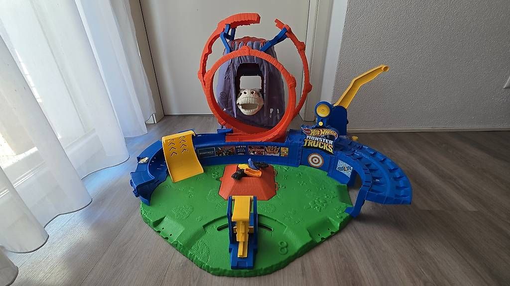 Piste: Pista hot wheels vulcano  – Usato da Quartino venduto da FabryAndroid
