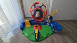 Pista hot wheels vulcano 