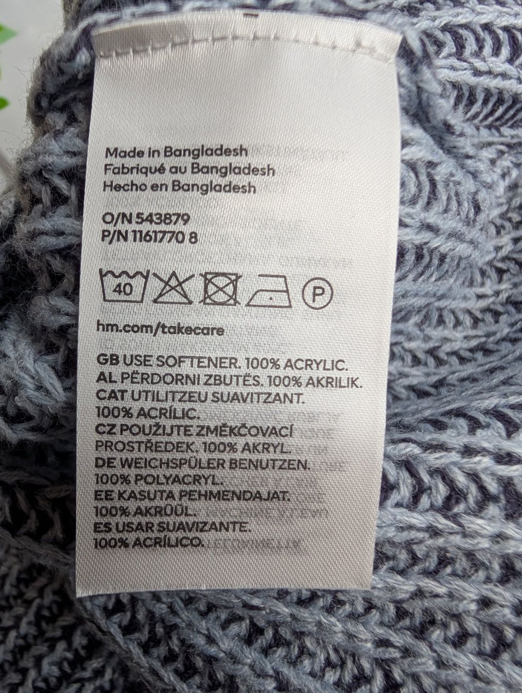 H&M Maglioni & Felpe: H&M WINTER PULLOWER - ACRYLIC -  GR. M – Usato da Cugnasco venduto da tizianaq 3