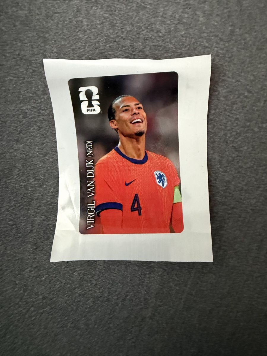 Panini Carte collezionabili: Panini WM 2026 Coca Cola Van Dijk – Nuovo (secondo la descrizione) da Bad Zurzach venduto da FD_9520