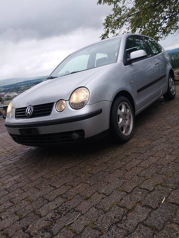 VW Automobili: VW Polo 1.2 Benzin – Usato da Rotkreuz venduto da SamuelH98
