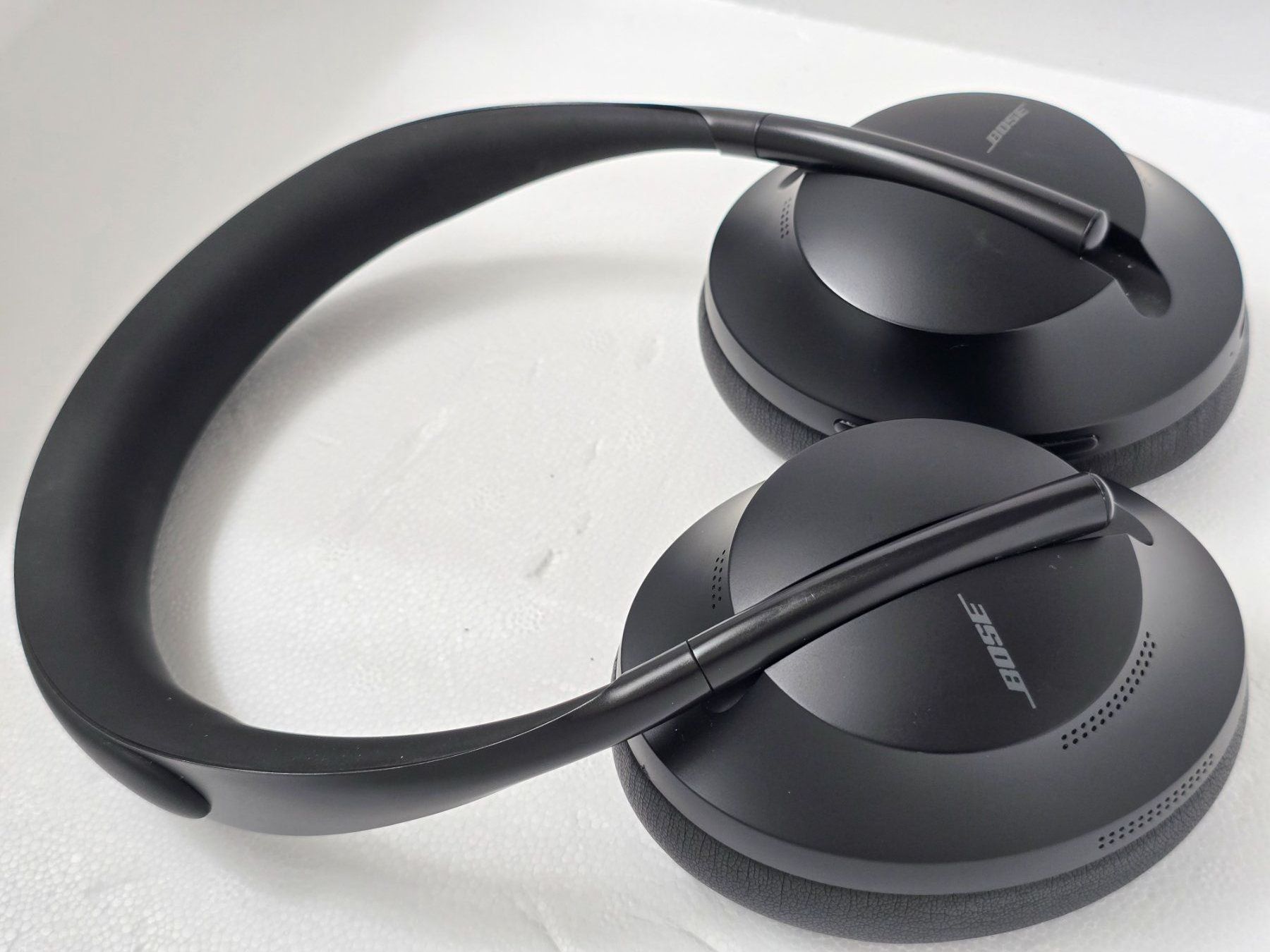 Bose Cuffie: Wie NEU /Bose Noise Cancelling 700 – Usato da Liestal venduto da Berr
