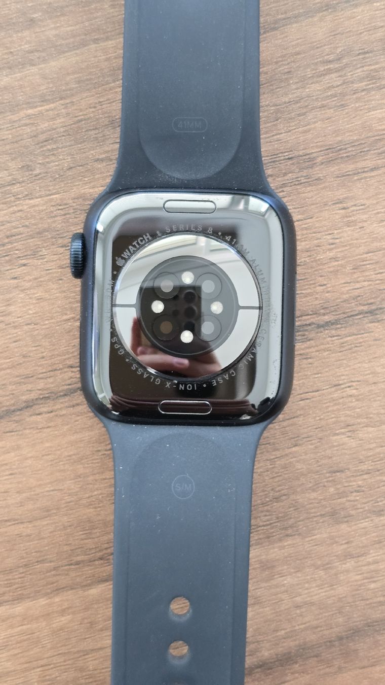Apple Smartwatch: Apple Watch Series 8 / GPS 41mm Schwarz – Nuovo (secondo la descrizione) da Winterthur venduto da gia.23 2