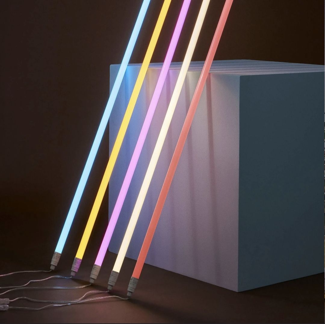 Hay Lampade: HAY - Neon LED-Leuchtstab Blau – Nuovo e nell'imballaggio originale da Bern venduto da a-ganz 1